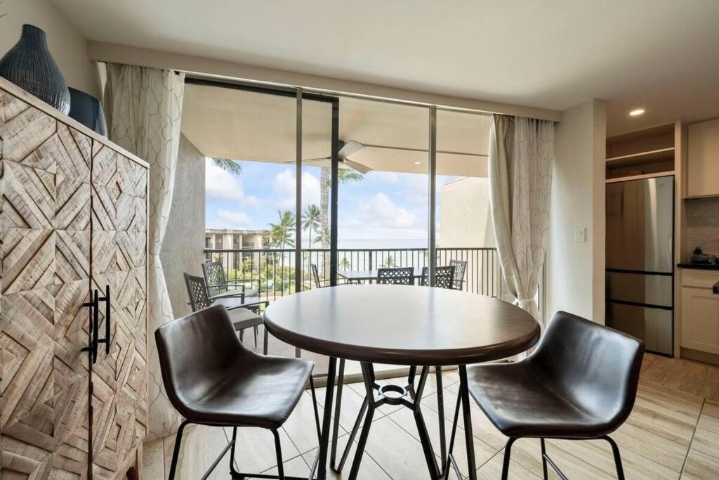 Appartamento Hale Ono Loa 403- Top Floor, Ocean View, & Complete Modern Remodel Kahana Esterno foto
